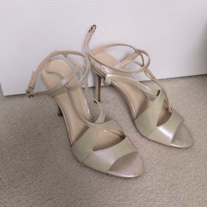 Nine West Gold Metallic Sandle